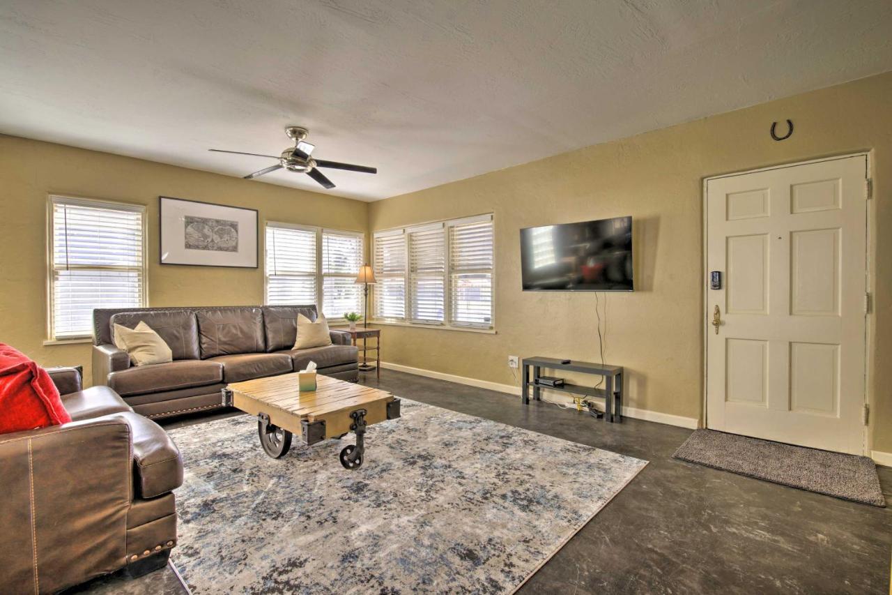 Central Phoenix Cottage With Private Yard! 外观 照片