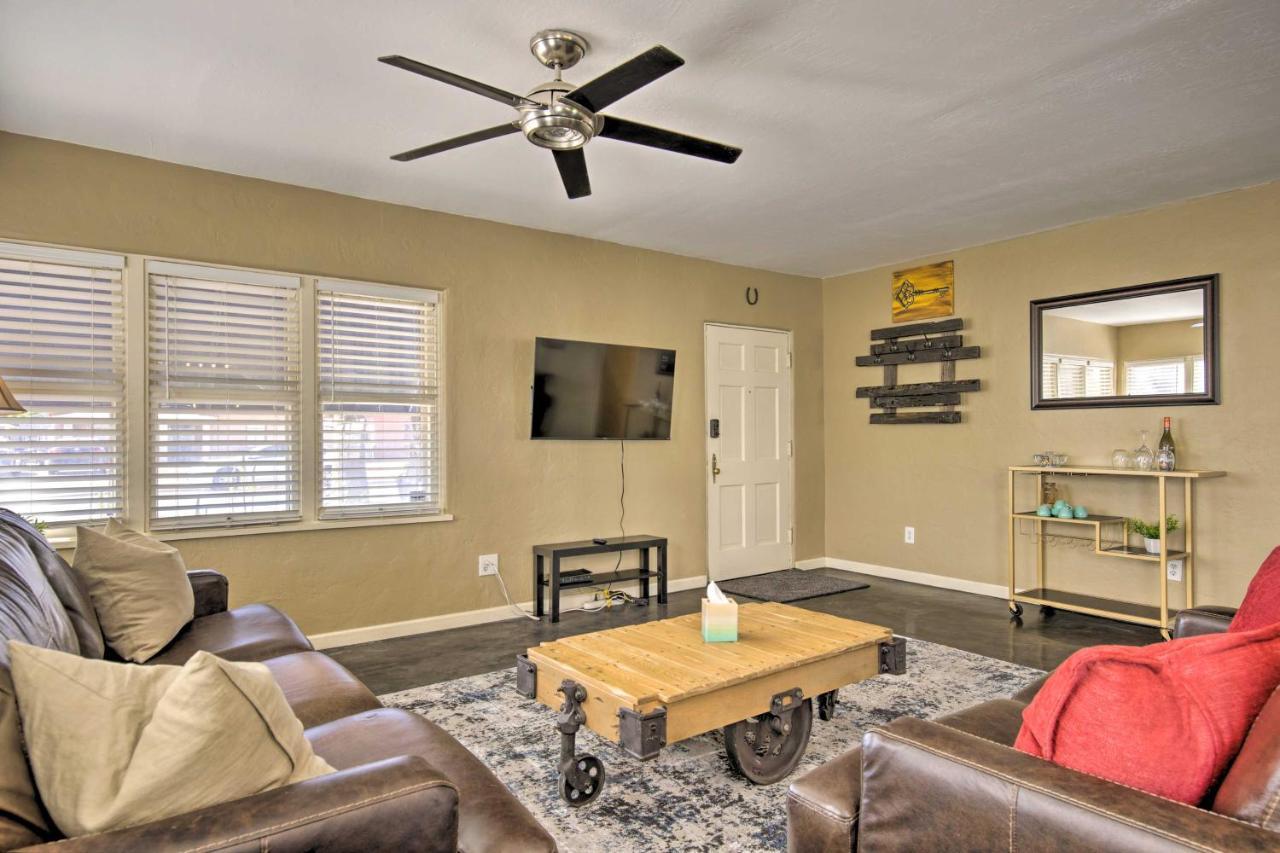 Central Phoenix Cottage With Private Yard! 外观 照片