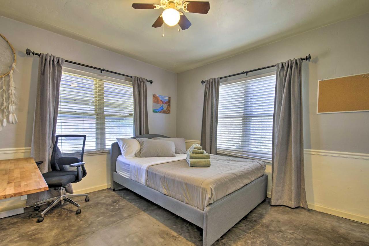 Central Phoenix Cottage With Private Yard! 外观 照片