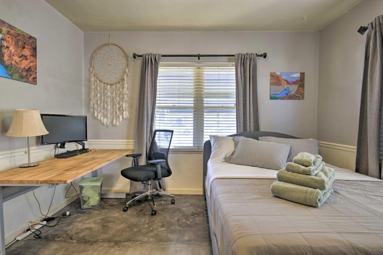 Central Phoenix Cottage With Private Yard! 外观 照片